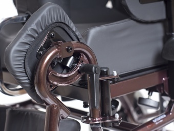 Кресло-коляска инвалидная многофункциональная Ortonica Delux 560