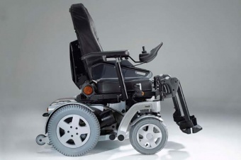Кресло-коляска c электроприводом Invacare Storm 4