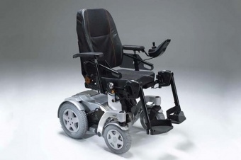 Кресло-коляска c электроприводом Invacare Storm 4